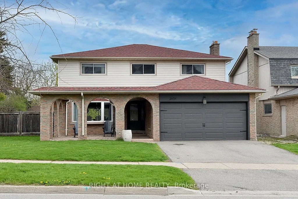 2451 Sinclair Circle Burlington ON L7P 3K9