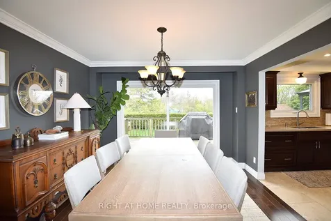 2451 Sinclair Circle Burlington ON L7P 3K9