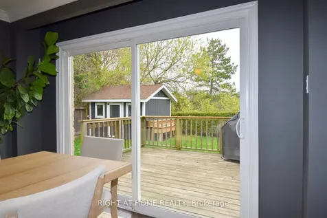 2451 Sinclair Circle Burlington ON L7P 3K9