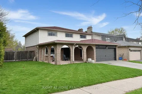 2451 Sinclair Circle Burlington ON L7P 3K9