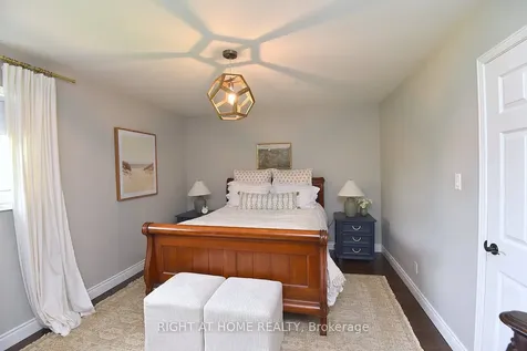 2451 Sinclair Circle Burlington ON L7P 3K9