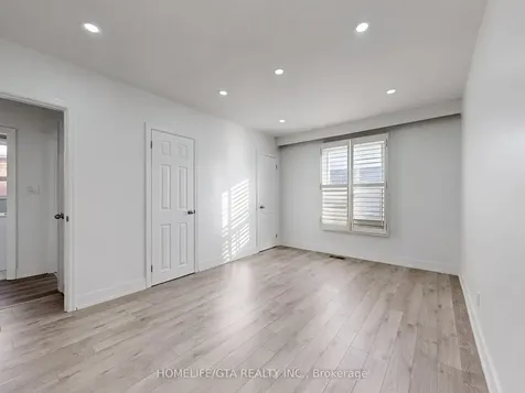 65 Whitley Avenue Toronto ON M3K 1A1
