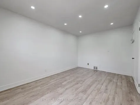65 Whitley Avenue Toronto ON M3K 1A1