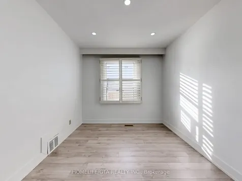 65 Whitley Avenue Toronto ON M3K 1A1