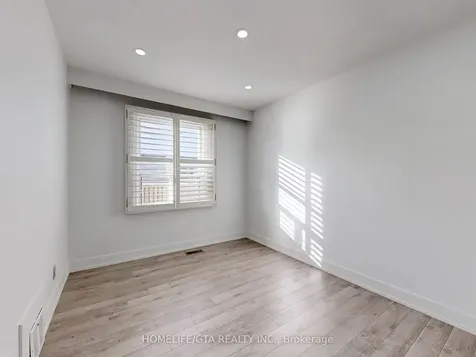 65 Whitley Avenue Toronto ON M3K 1A1