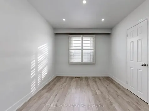 65 Whitley Avenue Toronto ON M3K 1A1