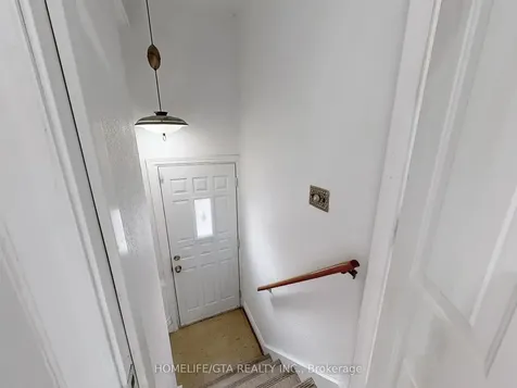 65 Whitley Avenue Toronto ON M3K 1A1