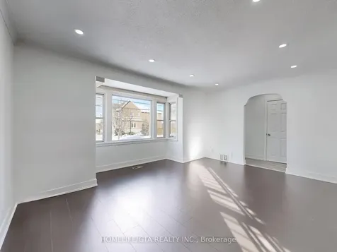 65 Whitley Avenue Toronto ON M3K 1A1