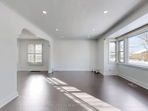 65 Whitley Avenue Toronto ON M3K 1A1