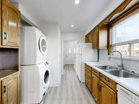 65 Whitley Avenue Toronto ON M3K 1A1