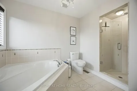 333 Sunny Meadow Boulevard Brampton ON L6R 0E9