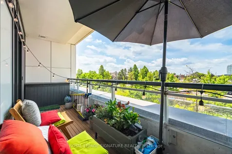 2560 Eglinton Avenue W Mississauga ON L5M 0Y3