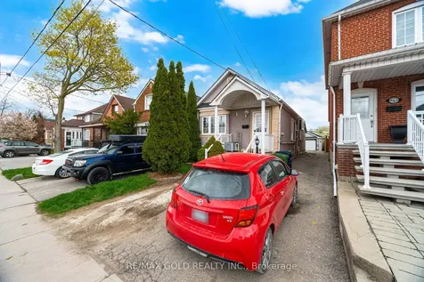 27 Aileen Avenue Toronto ON M6M 1E5