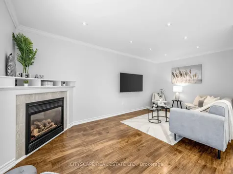3671 Forest Bluff Crescent Mississauga ON L5N 7W7