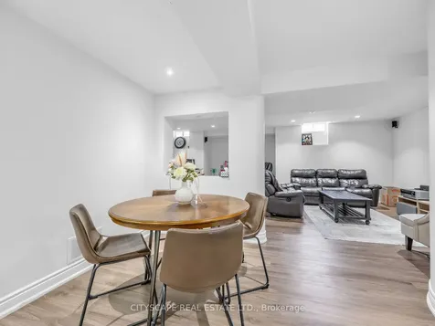 3671 Forest Bluff Crescent Mississauga ON L5N 7W7