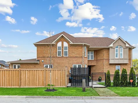 3671 Forest Bluff Crescent Mississauga ON L5N 7W7