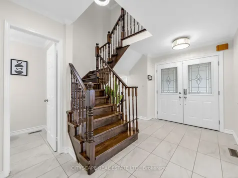 3671 Forest Bluff Crescent Mississauga ON L5N 7W7
