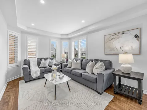 3671 Forest Bluff Crescent Mississauga ON L5N 7W7