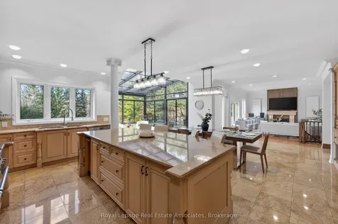 12 Westmount Park Road Toronto ON M9P 1R5