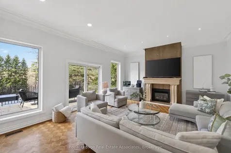 12 Westmount Park Road Toronto ON M9P 1R5
