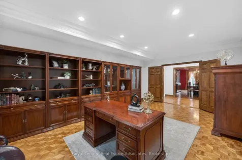 12 Westmount Park Road Toronto ON M9P 1R5
