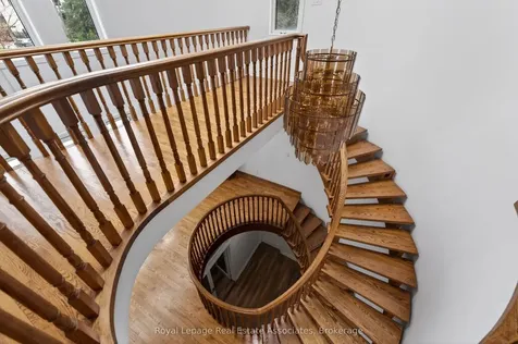 12 Westmount Park Road Toronto ON M9P 1R5
