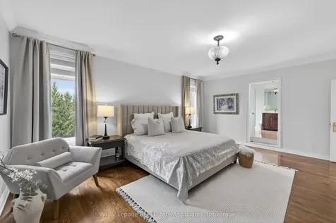 12 Westmount Park Road Toronto ON M9P 1R5