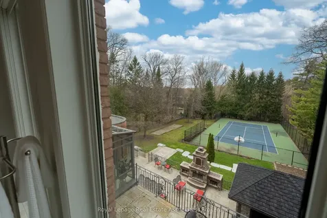 12 Westmount Park Road Toronto ON M9P 1R5
