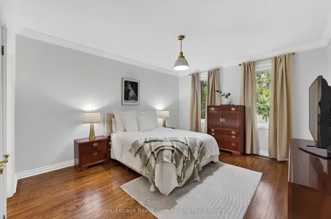 12 Westmount Park Road Toronto ON M9P 1R5