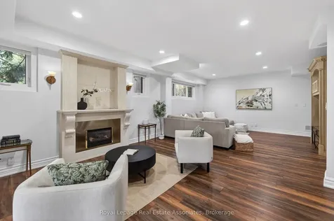 12 Westmount Park Road Toronto ON M9P 1R5