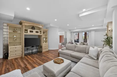12 Westmount Park Road Toronto ON M9P 1R5
