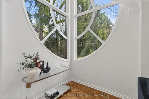12 Westmount Park Road Toronto ON M9P 1R5