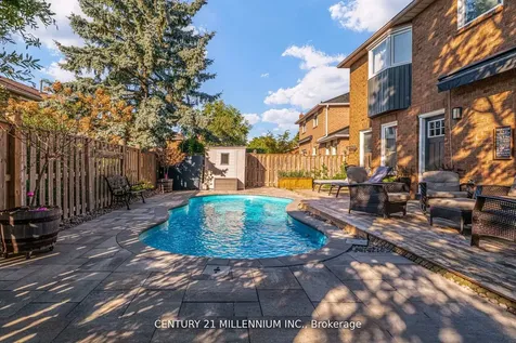 28 Bristol Avenue Brampton ON L6X 2B3