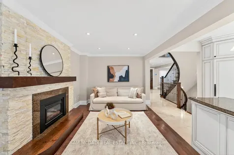 1779 Fifeshire Court Mississauga ON L5L 2T3