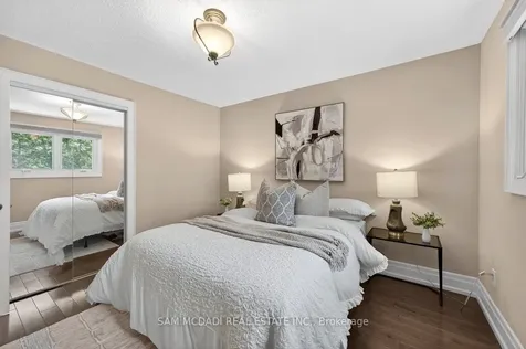 1779 Fifeshire Court Mississauga ON L5L 2T3