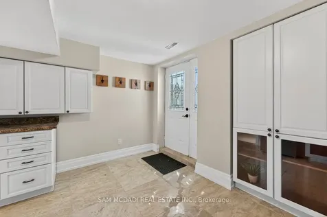 1779 Fifeshire Court Mississauga ON L5L 2T3