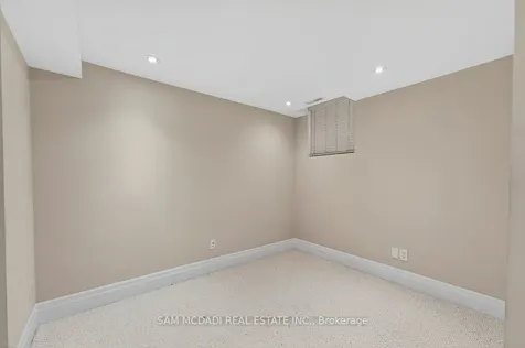1779 Fifeshire Court Mississauga ON L5L 2T3