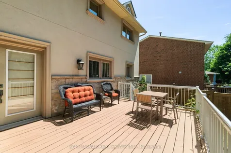 1779 Fifeshire Court Mississauga ON L5L 2T3