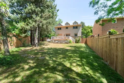 1779 Fifeshire Court Mississauga ON L5L 2T3