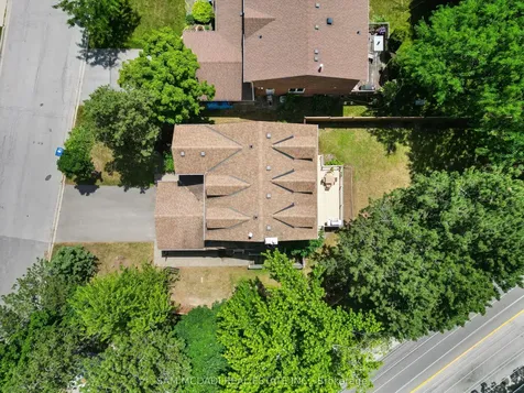 1779 Fifeshire Court Mississauga ON L5L 2T3