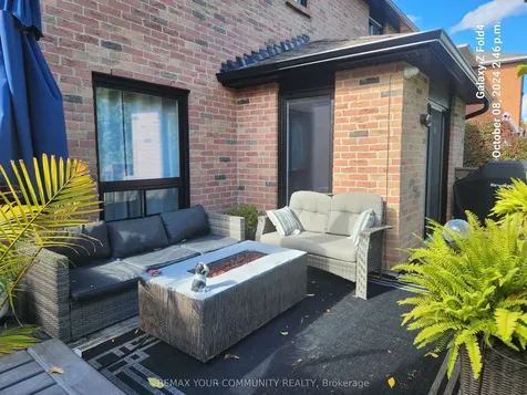 19 St. Michael's Crescent Caledon ON L7E 5Z2