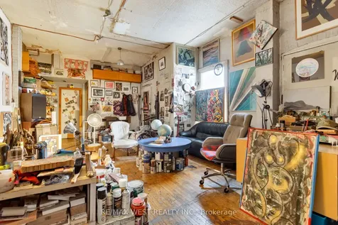 1493 Dupont Street Toronto ON M6P 3S2