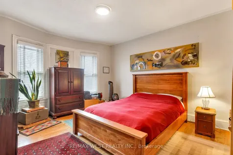 1493 Dupont Street Toronto ON M6P 3S2
