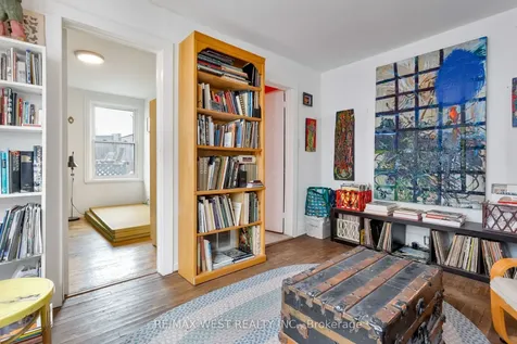 1493 Dupont Street Toronto ON M6P 3S2
