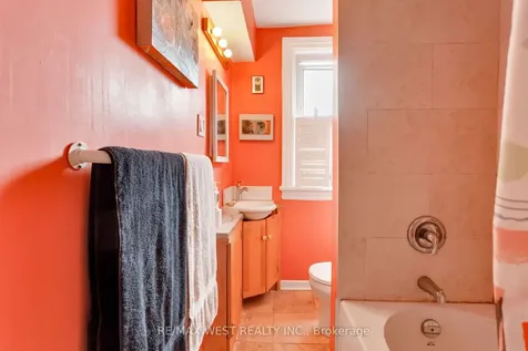 1493 Dupont Street Toronto ON M6P 3S2