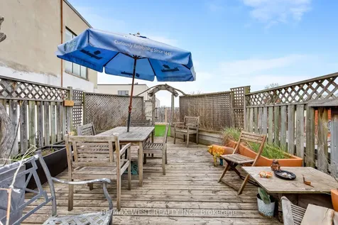 1493 Dupont Street Toronto ON M6P 3S2