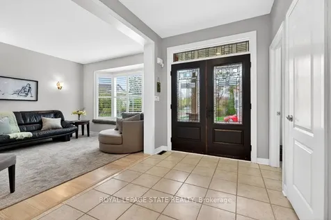 5901 Chercover Court Burlington ON L7L 6T2