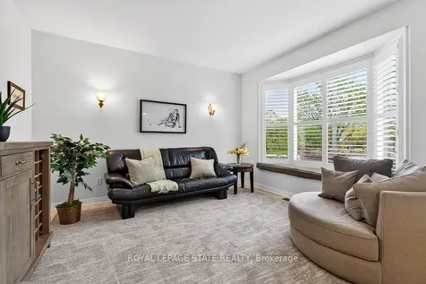 5901 Chercover Court Burlington ON L7L 6T2