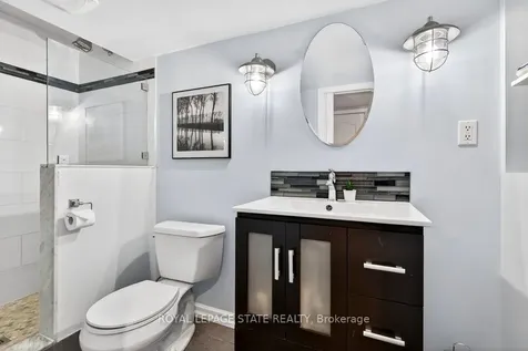 5901 Chercover Court Burlington ON L7L 6T2