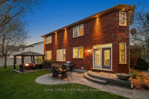 5901 Chercover Court Burlington ON L7L 6T2